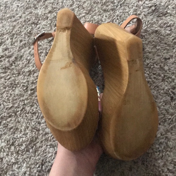 Heels - Picture 3 of 4